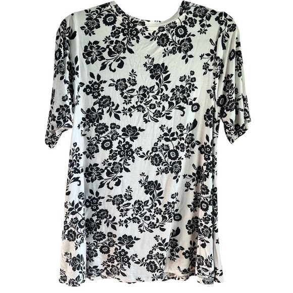 Lane Bryant Modern Slub Swing Perfect Sleeve Straight-Hem Tee - Picture 5 of 7